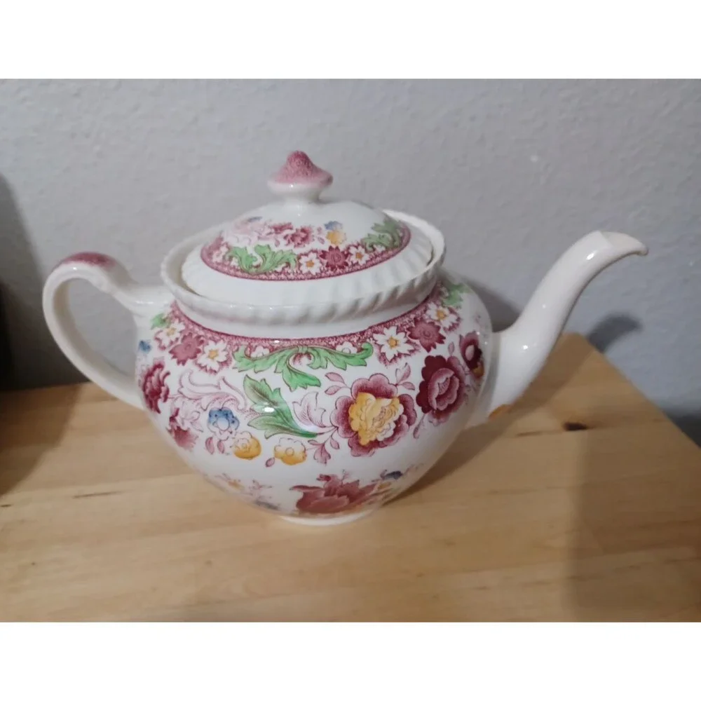 Johnson Brothers Winchester Teapot & Lid Pink (Rope Edge) England Floral 5 Cup